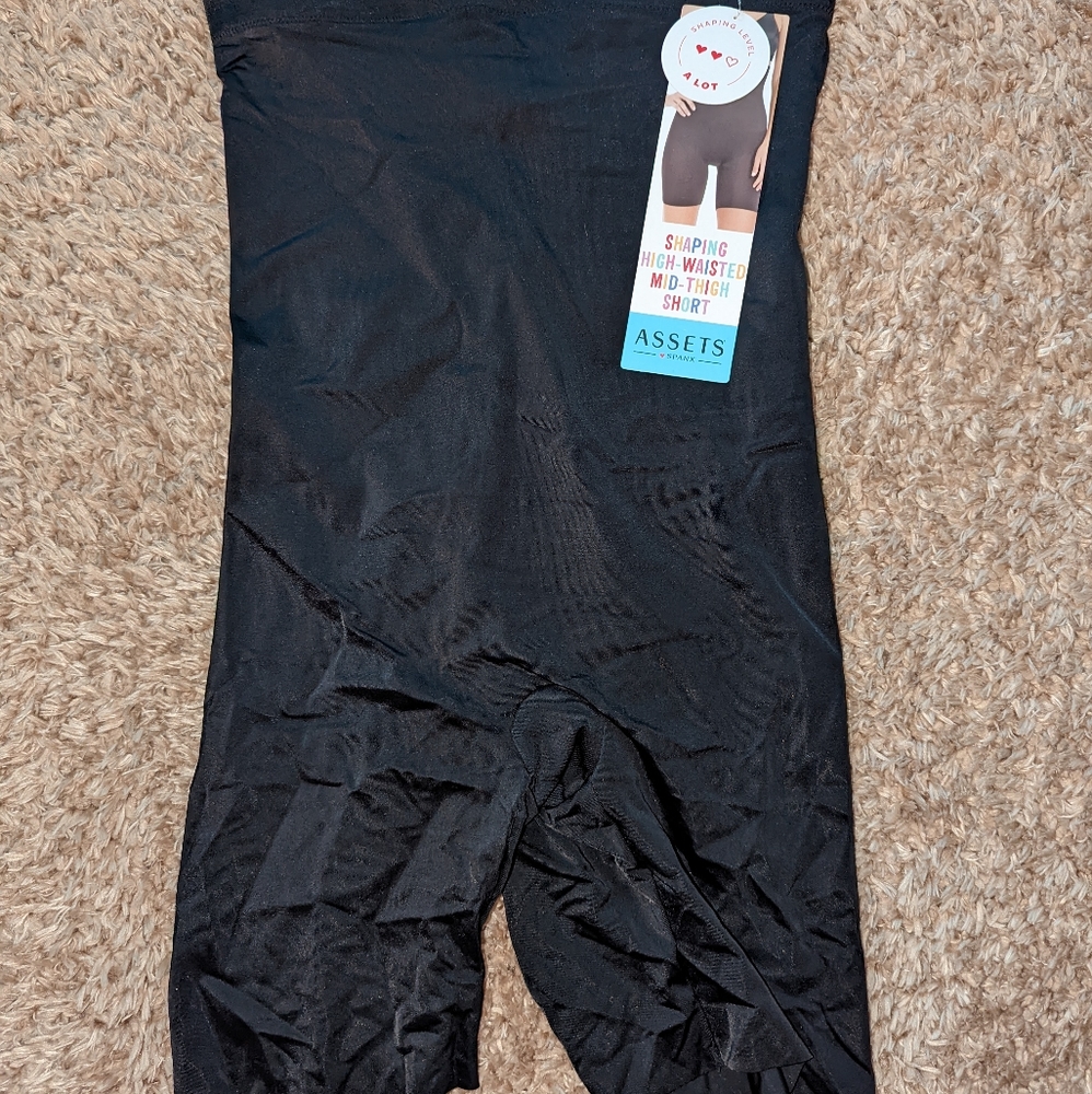 Shaping high waisted mid-thigh short assets by spanx